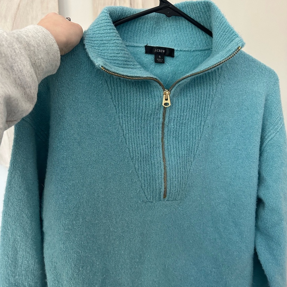 SOLD — JCREW Factory quarter zip
